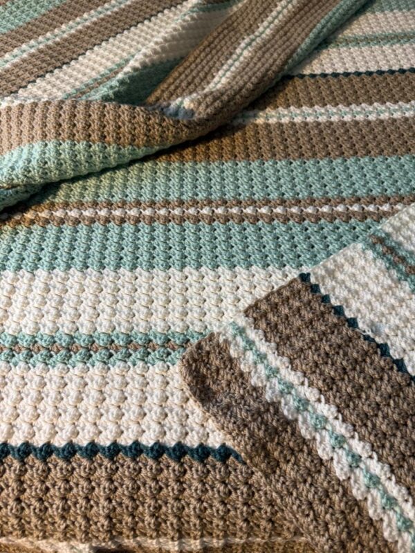 Dessert Whisper: by Hasie